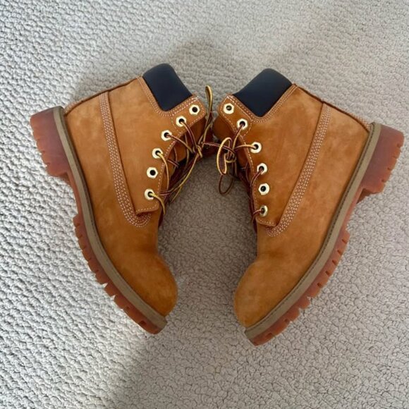 Timberland Boot Mint condition (size 6 women’s / 4.5 men’s) - Picture 6 of 7